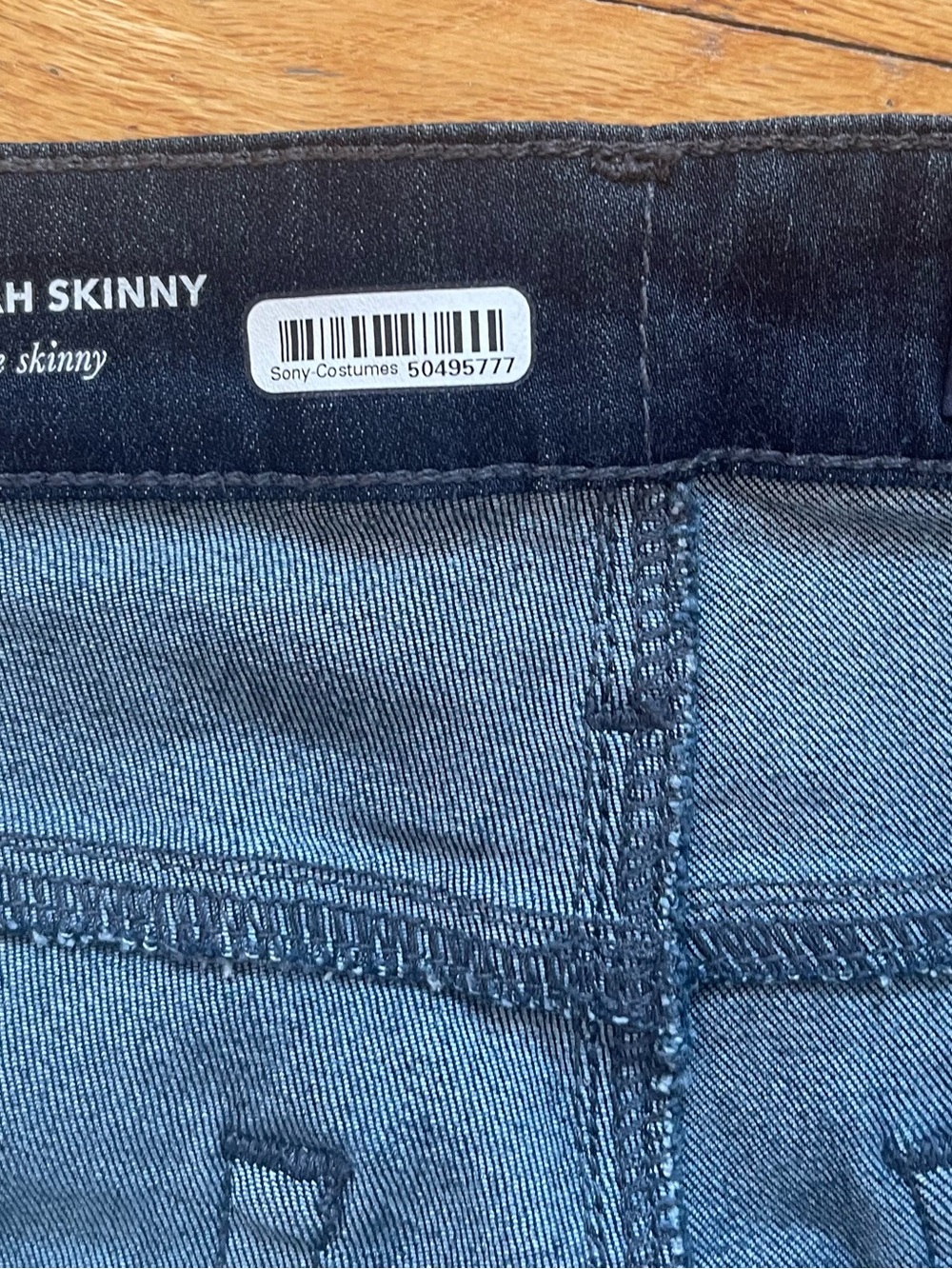 “AG Jeans” Skinny Jeans, Dark Blue Wash - 29 - Picture 3 of 6
